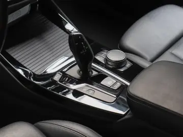 BMW X3 xDrive 30i    M SPORT KAMERA