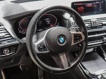 BMW X3 xDrive 30i    M SPORT KAMERA