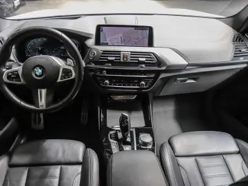 BMW X3 xDrive 30i    M SPORT KAMERA