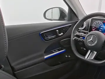 MERCEDES-BENZ C 300 e AMG LED MEM. WP RFK TW