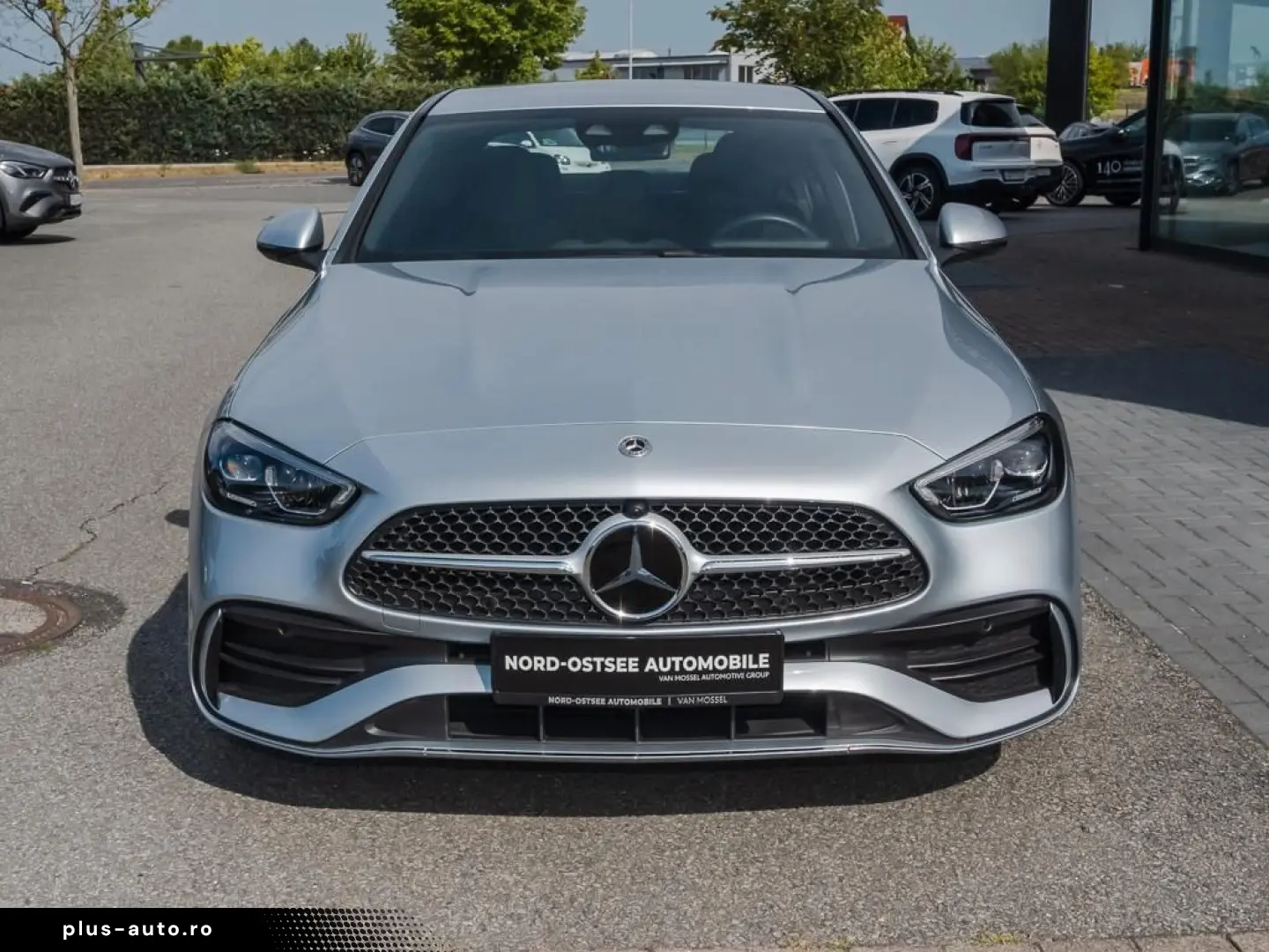MERCEDES-BENZ C 300 AMG AHK MBUX LED SHZ KEYLESS-GO