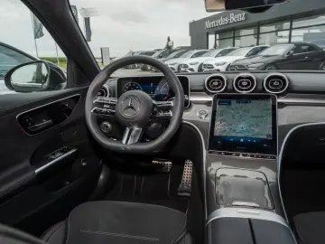 Mercedes-Benz C 300 AMG AHK MBUX SHZ LED KEYLESS