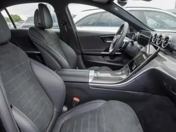 Mercedes-Benz C 300 AMG AHK MBUX SHZ LED KEYLESS