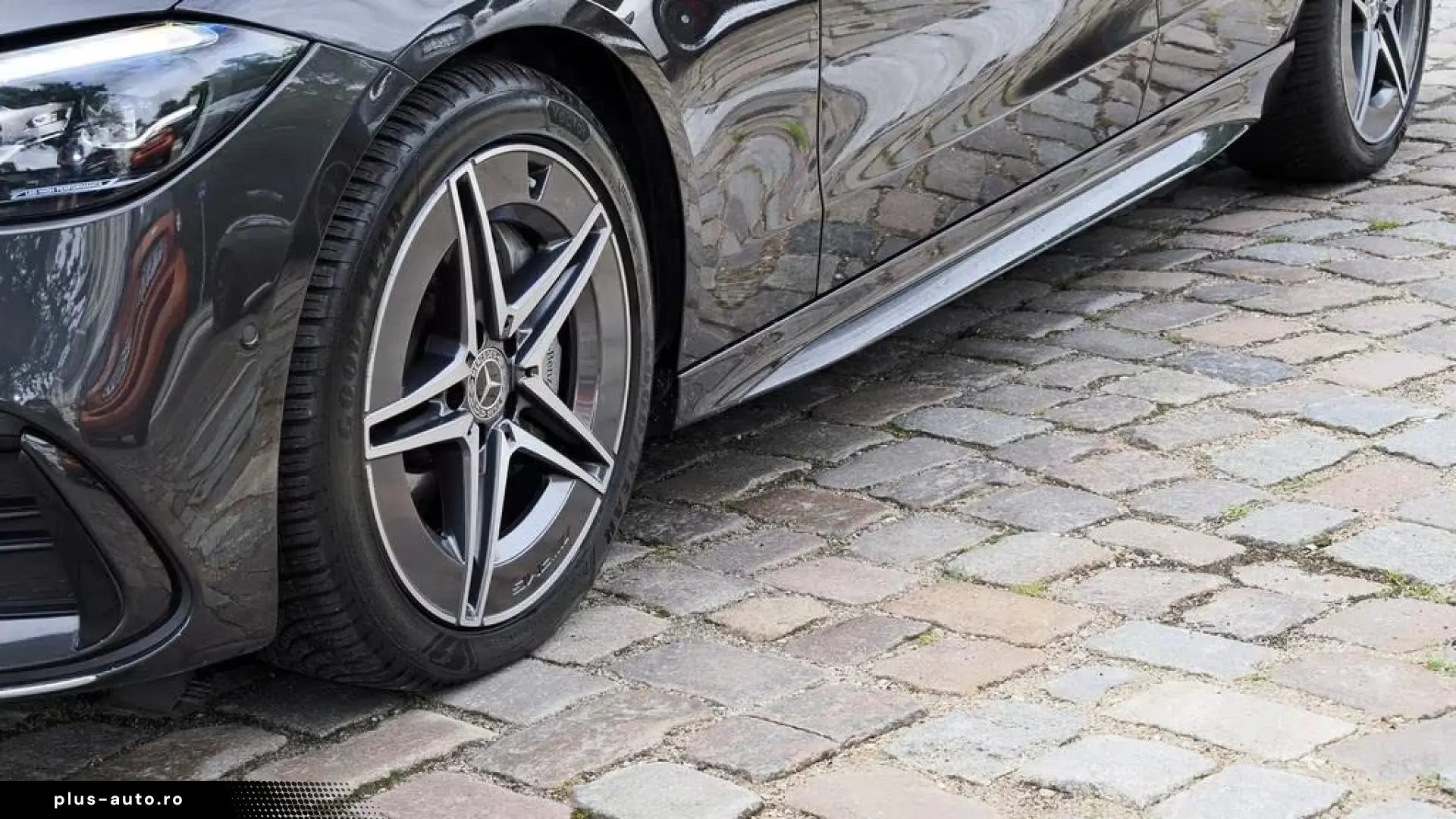 Mercedes-Benz C 300 AMG AHK MBUX SHZ LED KEYLESS-GO