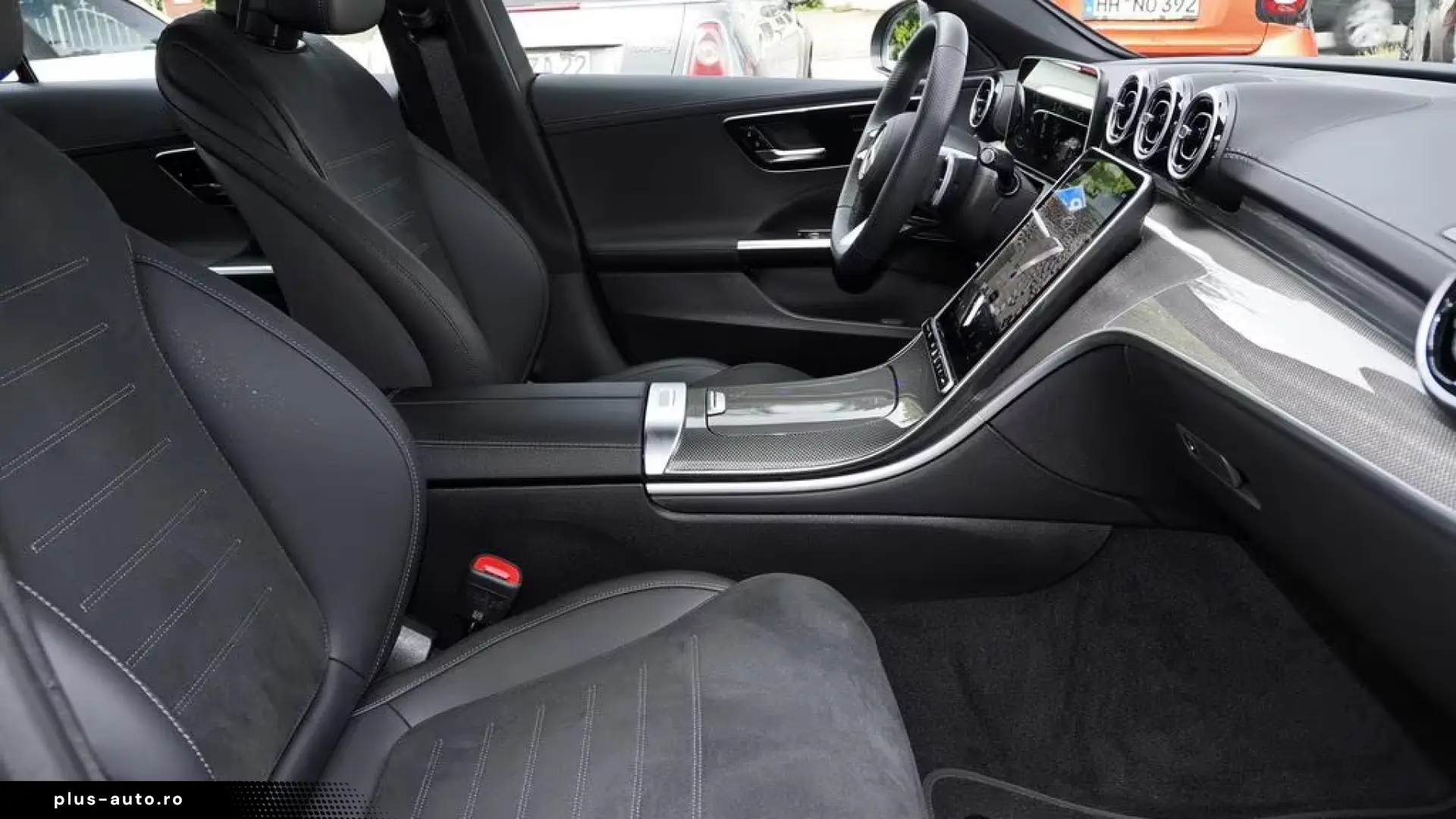 Mercedes-Benz C 300 AMG AHK MBUX SHZ LED KEYLESS-GO
