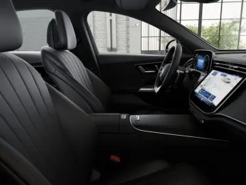 MERCEDES-BENZ E 220 d 4M AMG Leder Burm Digital Kam Night