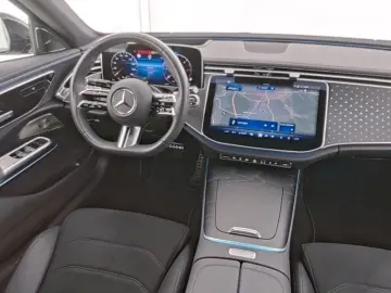 MERCEDES-BENZ E 220 d 4M AMG-Sport Pano Burm Stdhz H…