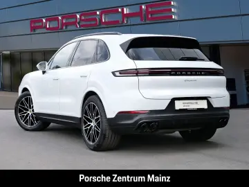 PORSCHE Cayenne Surround-View LED-Matrix Luftfederung