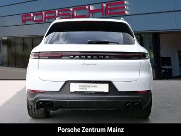 PORSCHE Cayenne Surround-View LED-Matrix Luftfederung