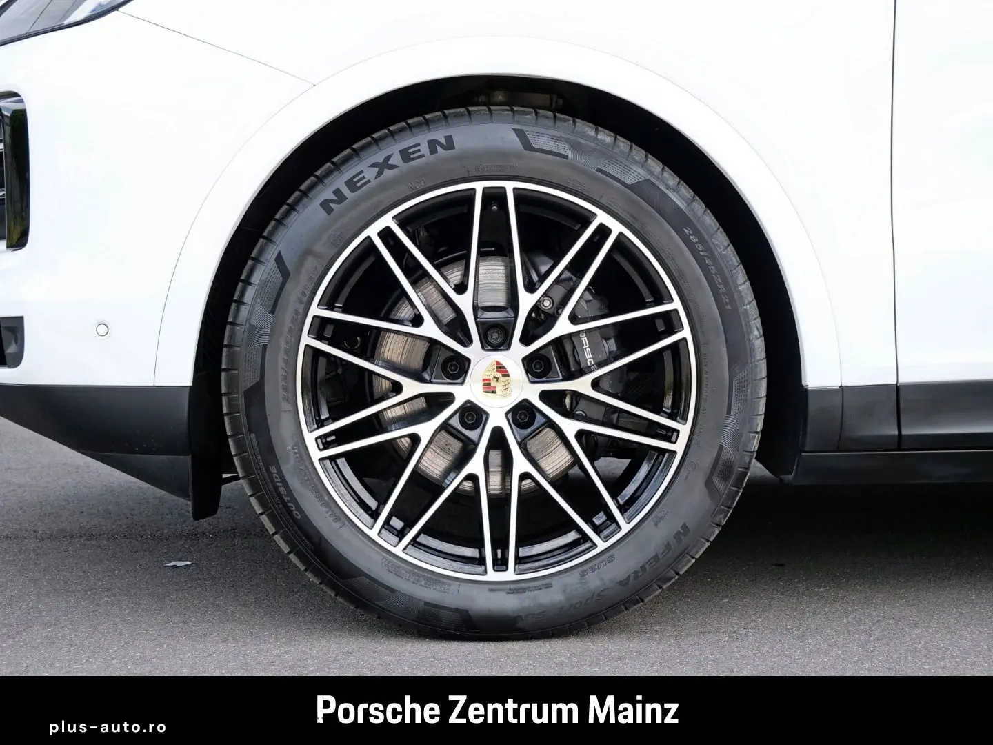 PORSCHE Cayenne Surround-View LED-Matrix Luftfederung