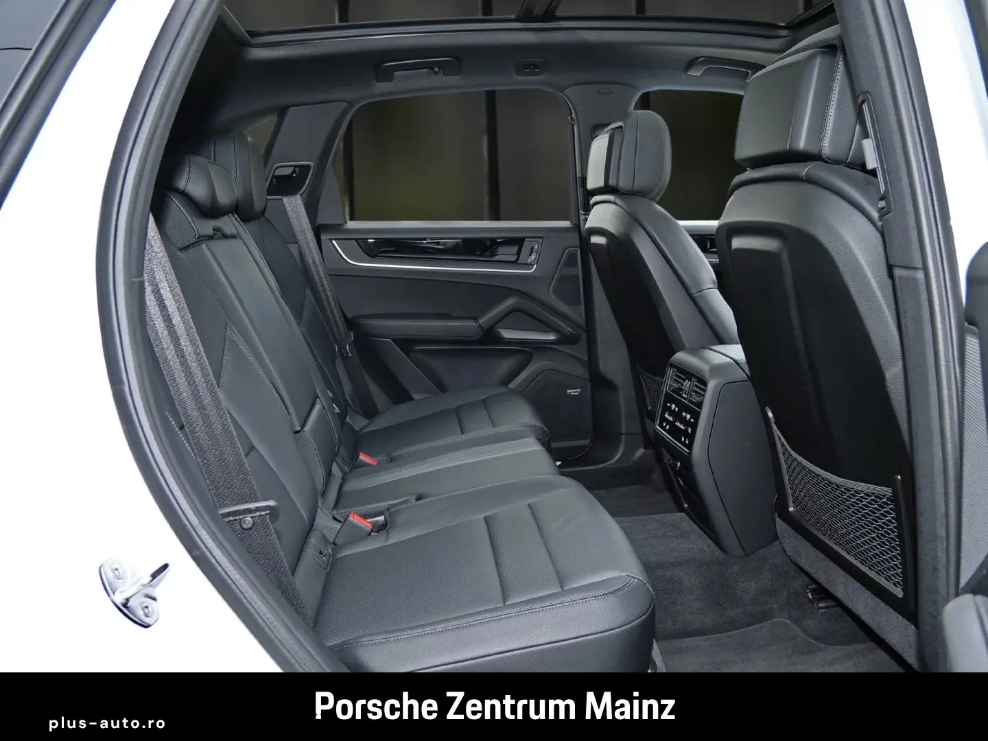 PORSCHE Cayenne Surround-View LED-Matrix Luftfederung