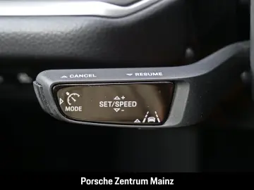 PORSCHE Cayenne Surround-View LED-Matrix Luftfederung
