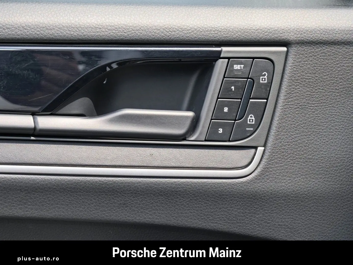 PORSCHE Cayenne Surround-View LED-Matrix Luftfederung