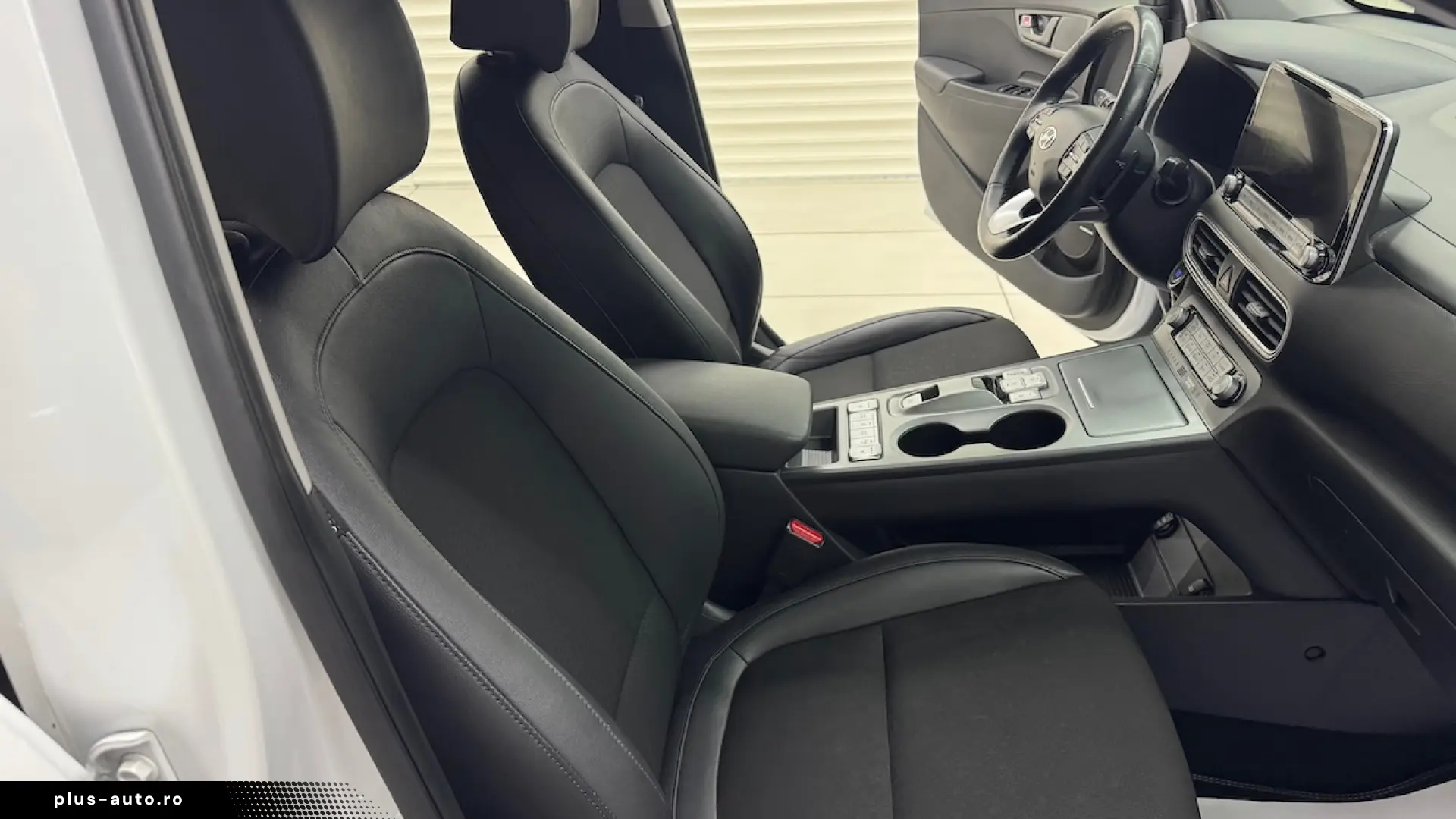 HYUNDAI KONA ELECTRIC 204 CP 64 KWH