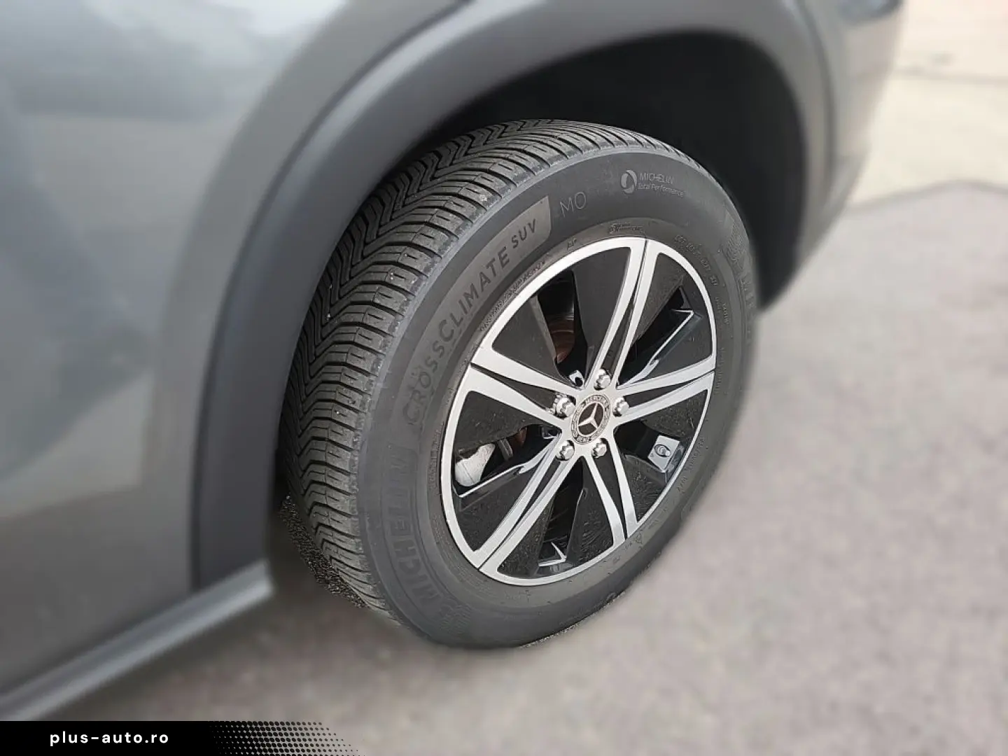 MERCEDES-BENZ GLE 300 d 4MATIC AMG-Int Pano AHK FAP &hellip;