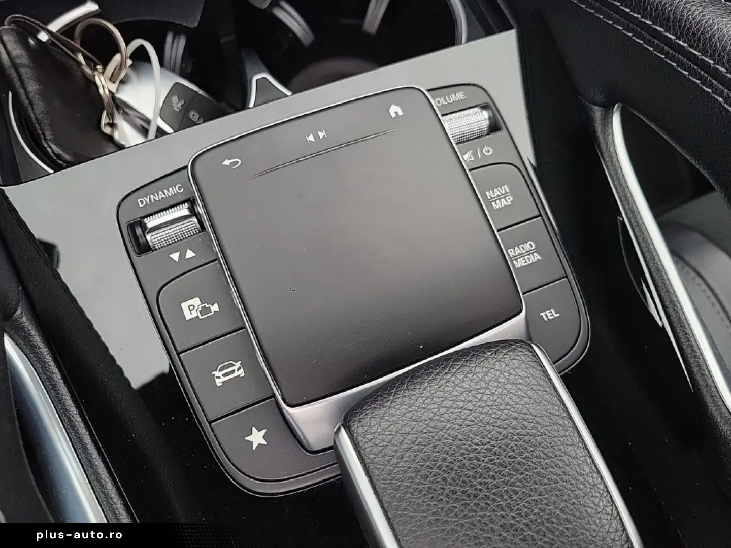 MERCEDES-BENZ GLE 300 d 4MATIC AMG-Int Pano AHK FAP &hellip;