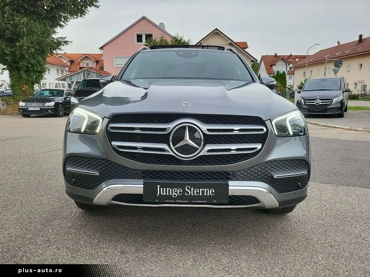 MERCEDES-BENZ GLE 300 d 4MATIC AMG-Int Pano AHK FAP &hellip;