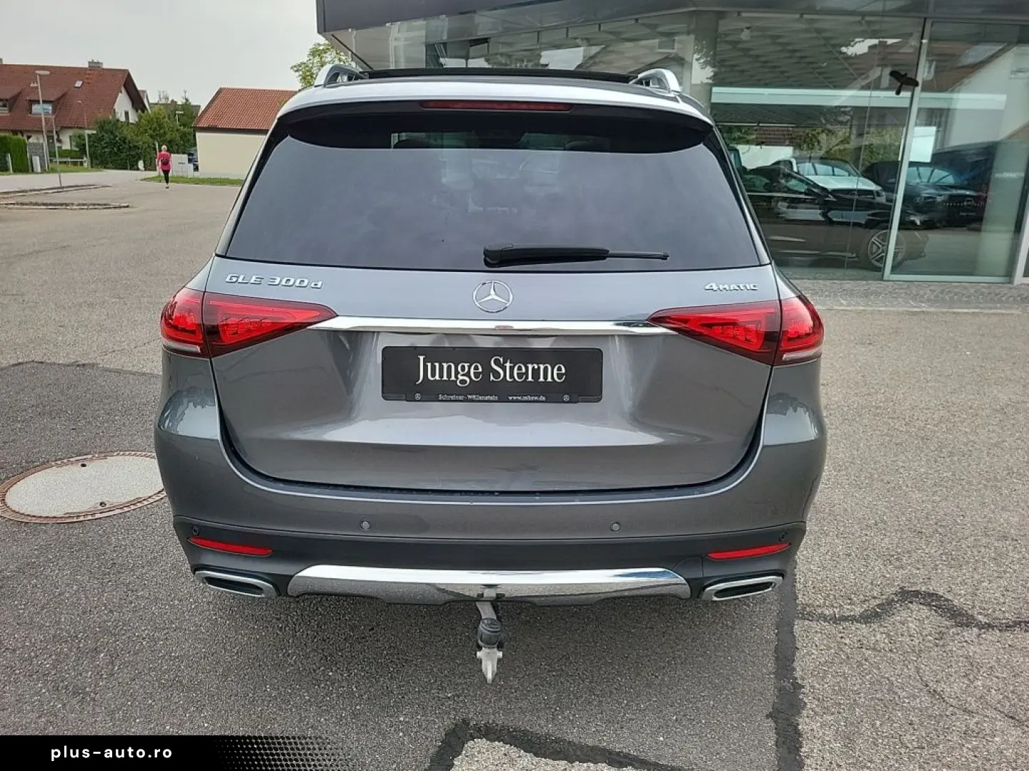 MERCEDES-BENZ GLE 300 d 4MATIC AMG-Int Pano AHK FAP &hellip;