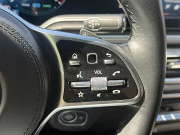 MERCEDES-BENZ GLE 300 d 4MATIC AMG LINE   KEYLESS-GO…