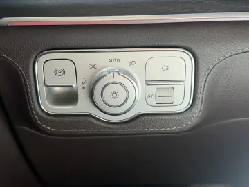 MERCEDES-BENZ GLE 300 d 4MATIC AMG LINE   KEYLESS-GO…