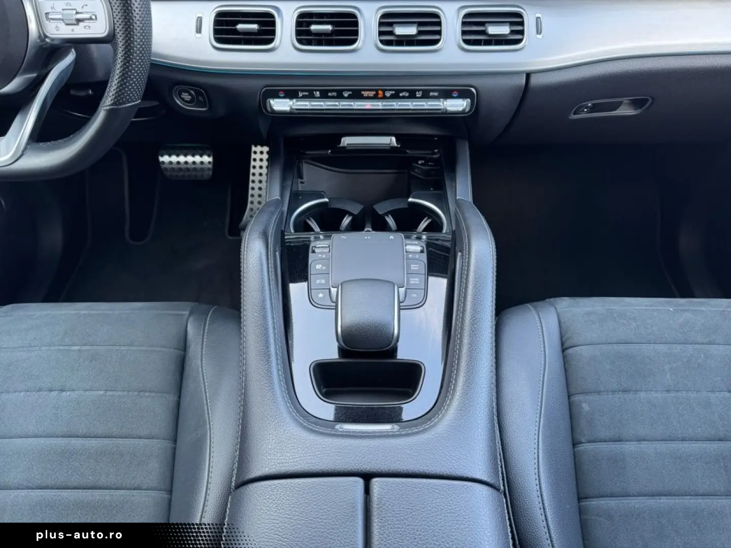 MERCEDES-BENZ GLE 300 d 4M AMG AHK MBUX SHZ 360  AHK PANO
