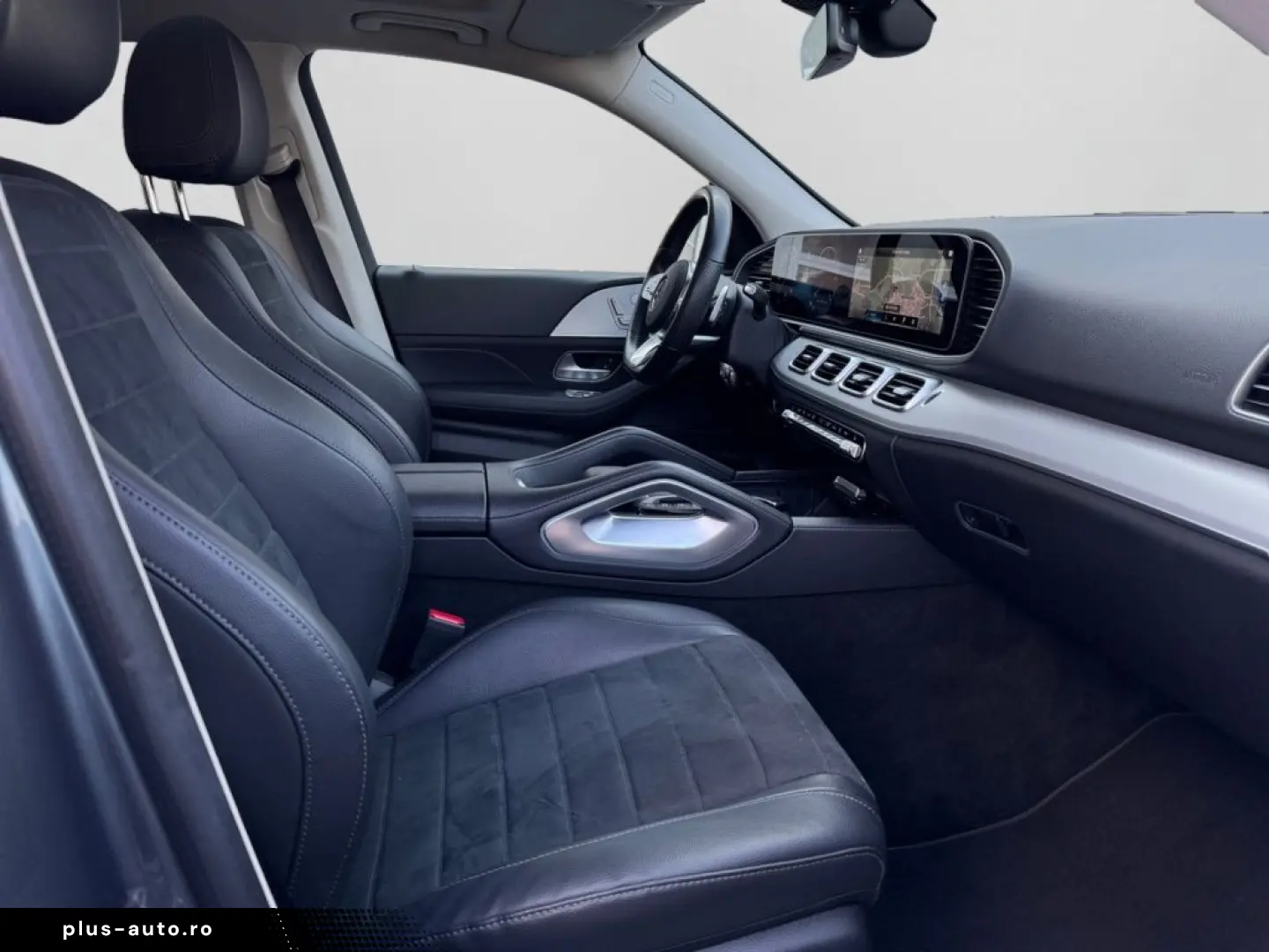 MERCEDES-BENZ GLE 300 d 4M AMG AHK MBUX SHZ 360  AHK PANO