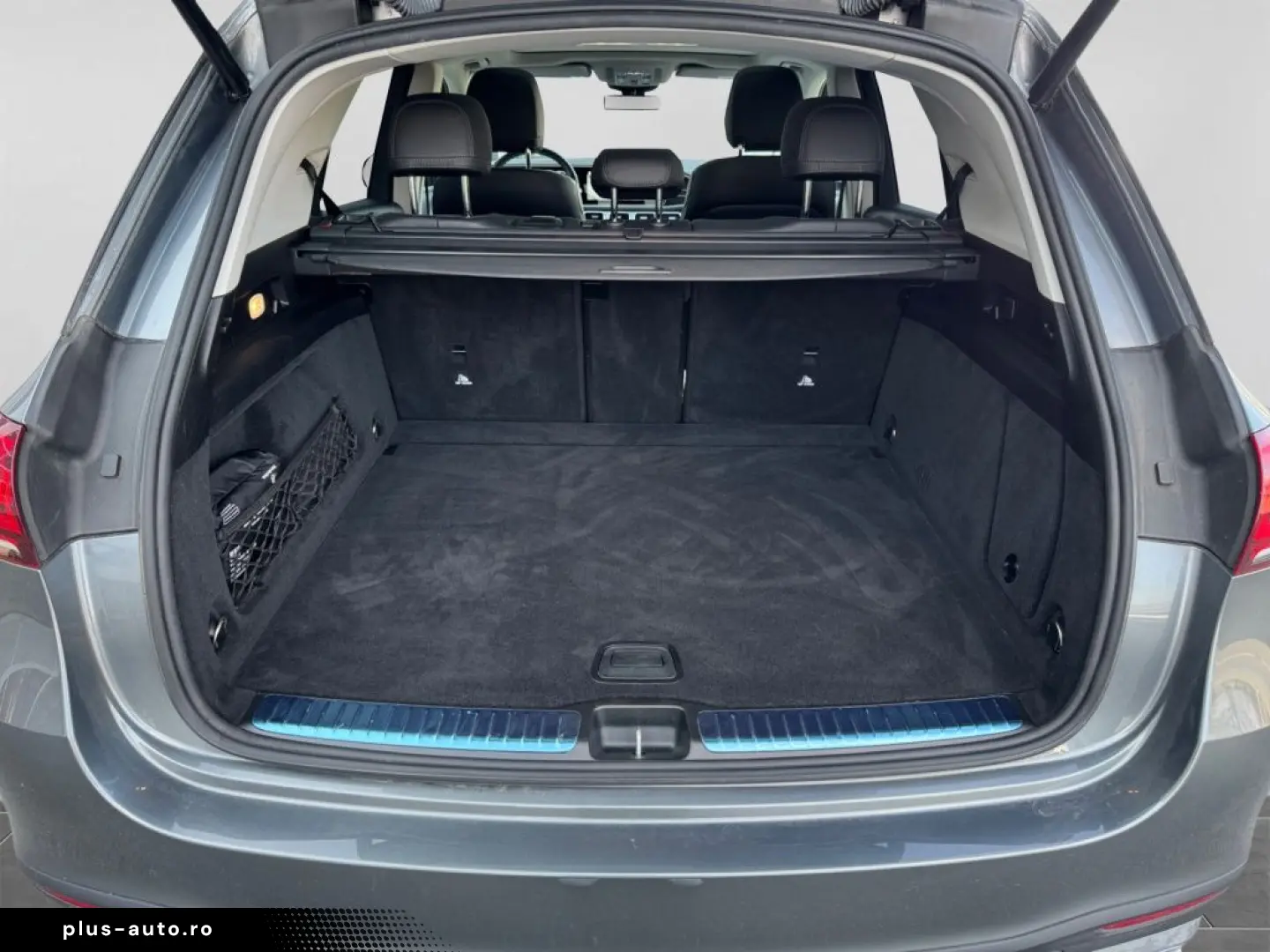 MERCEDES-BENZ GLE 300 d 4M AMG AHK MBUX SHZ 360  AHK PANO