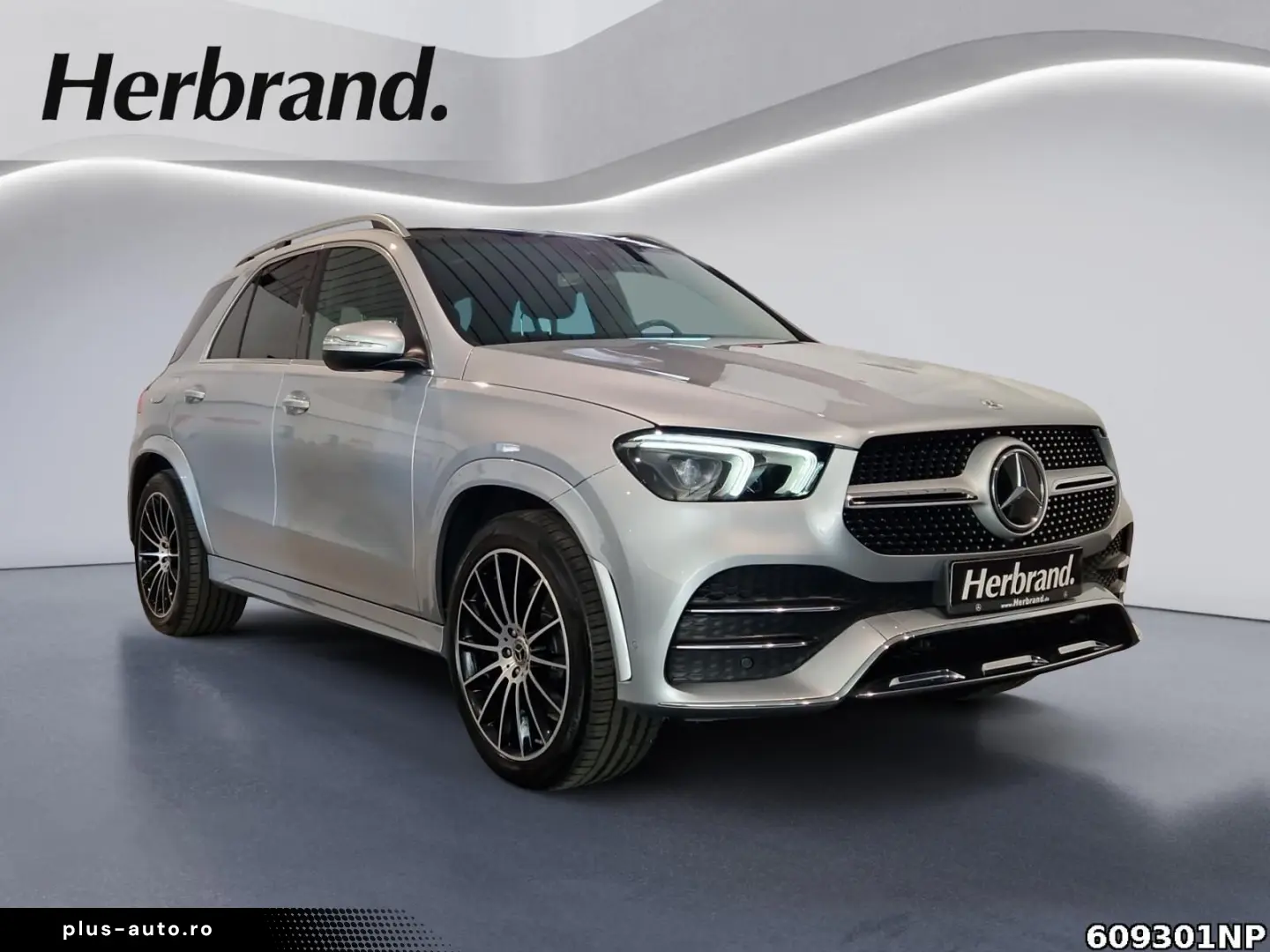 MERCEDES-BENZ GLE 300 d 4matic AMG Line AHK Panorama Kamera