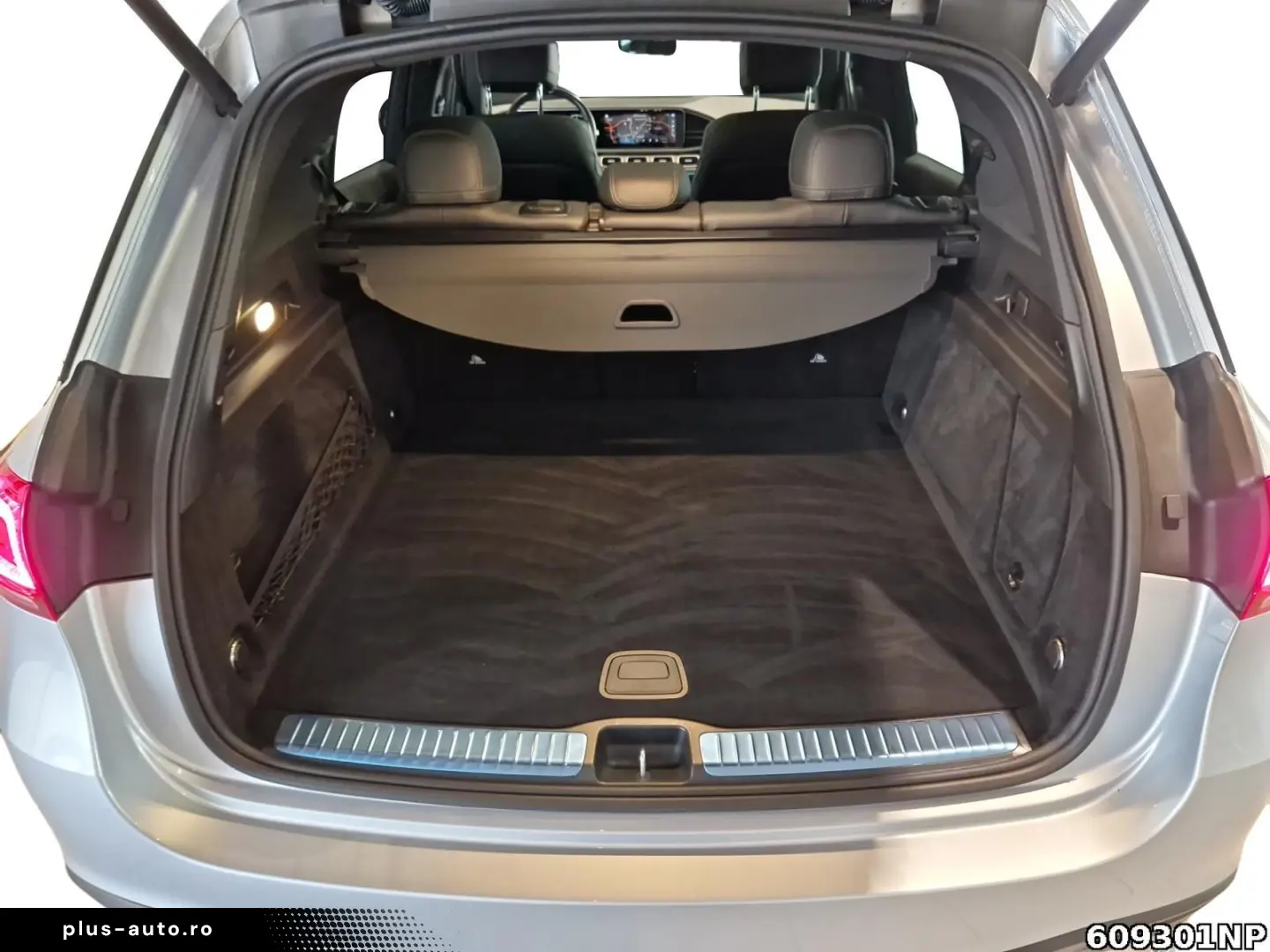MERCEDES-BENZ GLE 300 d 4matic AMG Line AHK Panorama Kamera