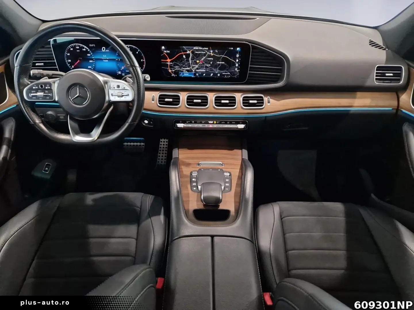 MERCEDES-BENZ GLE 300 d 4matic AMG Line AHK Panorama Kamera