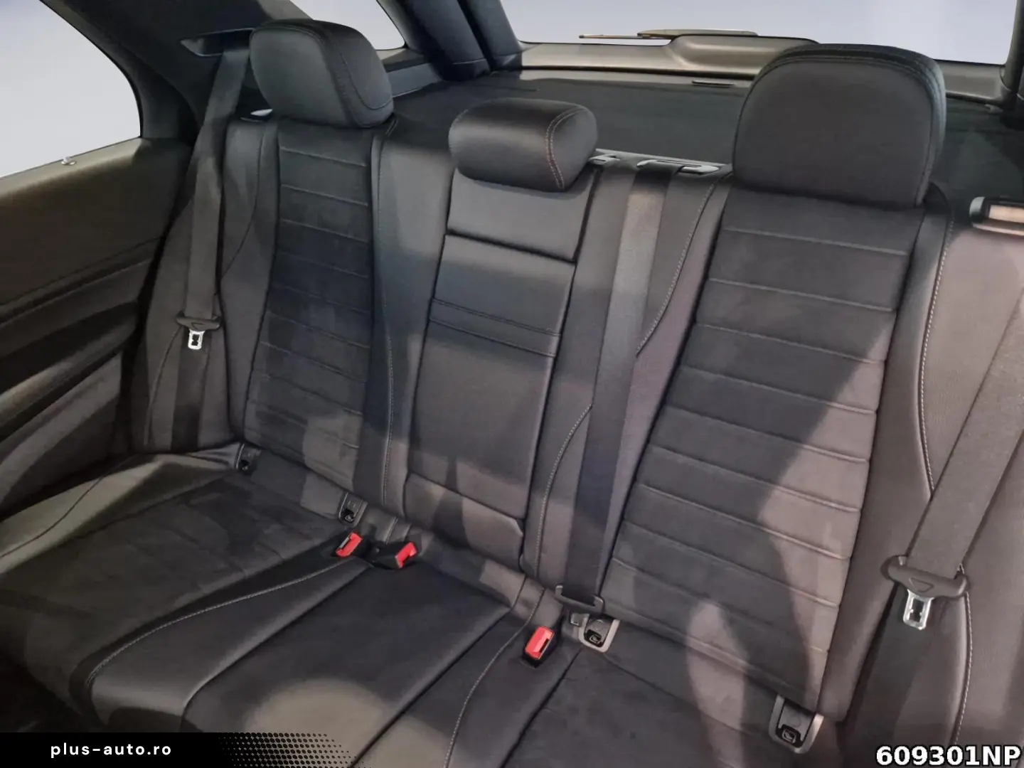 MERCEDES-BENZ GLE 300 d 4matic AMG Line AHK Panorama Kamera