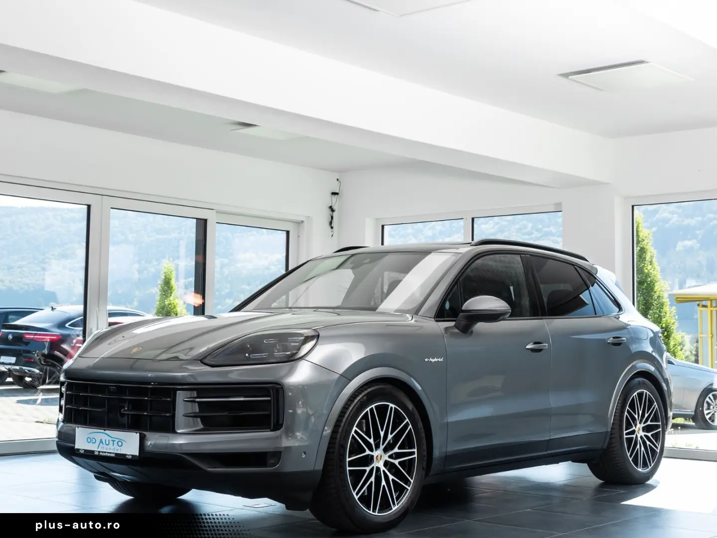 PORSCHE Cayenne E-Hybrid Luft Pano 21 Inno HeadUp BOSE