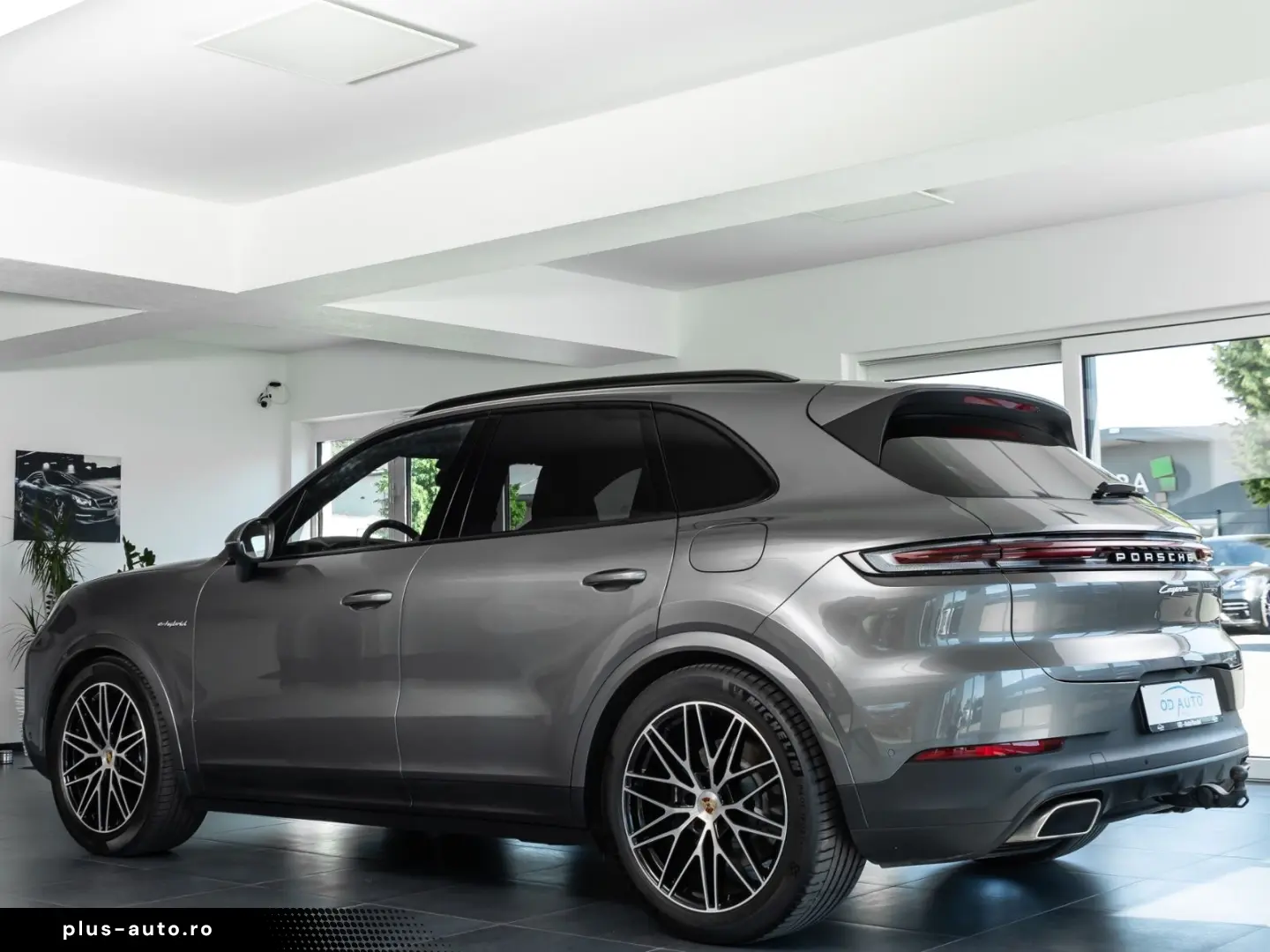 PORSCHE Cayenne E-Hybrid Luft Pano 21 Inno HeadUp BOSE