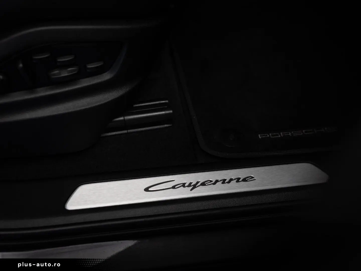 PORSCHE Cayenne E-Hybrid Luft Pano 21 Inno HeadUp BOSE