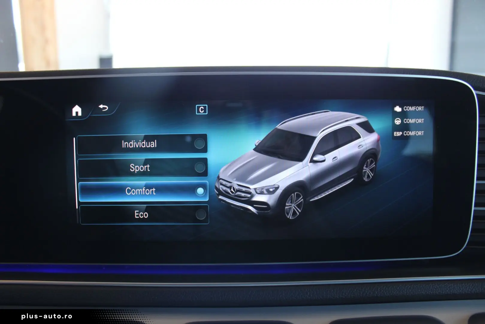 MERCEDES-BENZ GLE 300 d 4Matic AMG Line NAVI LED PANO