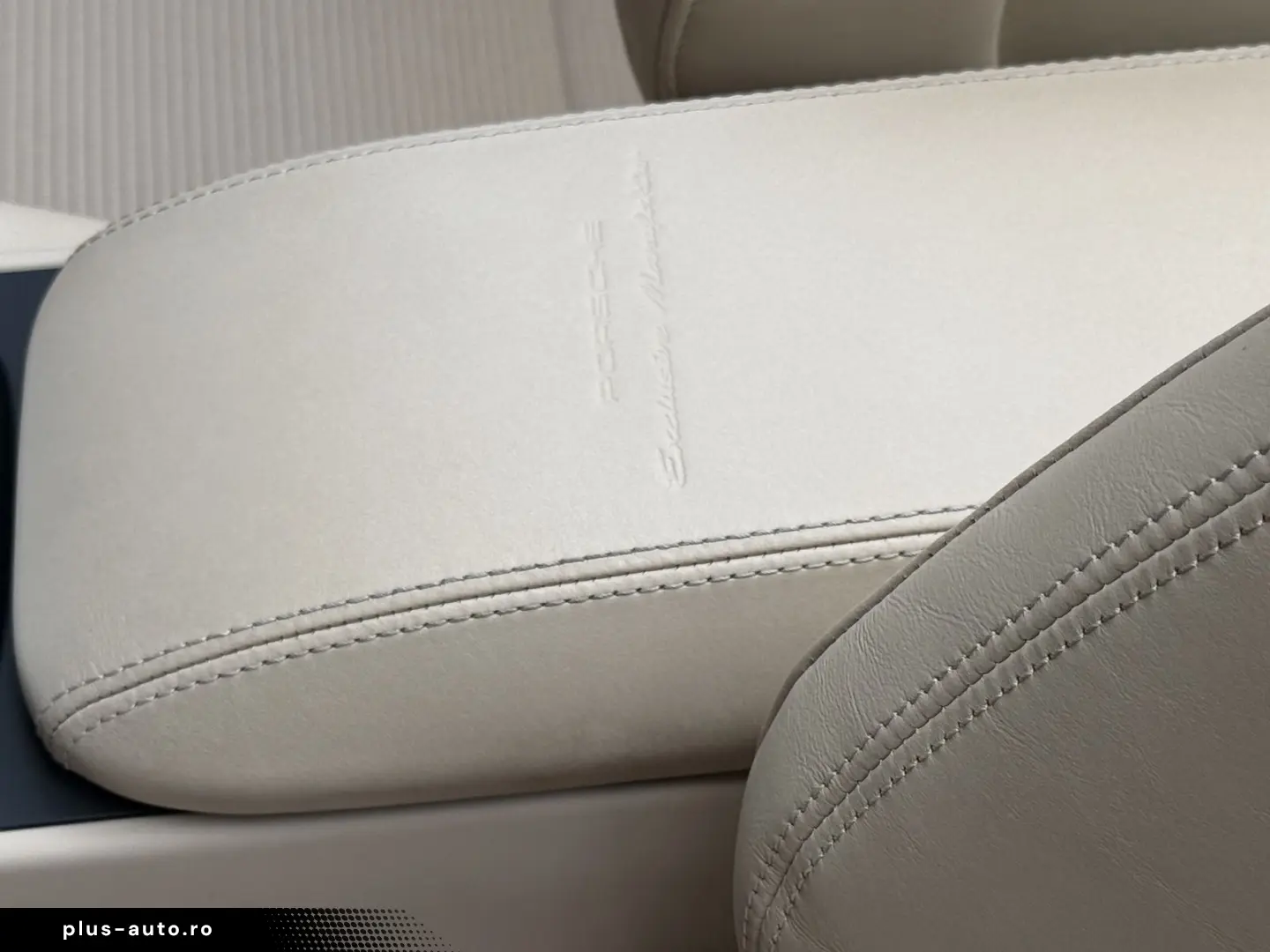 PORSCHE 992 911  4S Cabriolet PTS-OLIVEGRÜN HERITAGE SPO