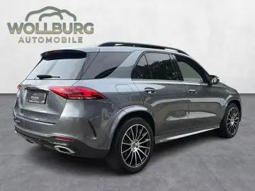 MERCEDES-BENZ GLE 300 d 4Matic AMG-Line Pano 360  Bu…