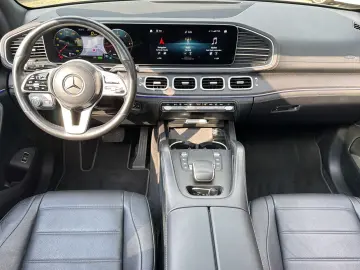 MERCEDES-BENZ GLE 300 d 4Matic AMG-Line Pano 360  Bu…