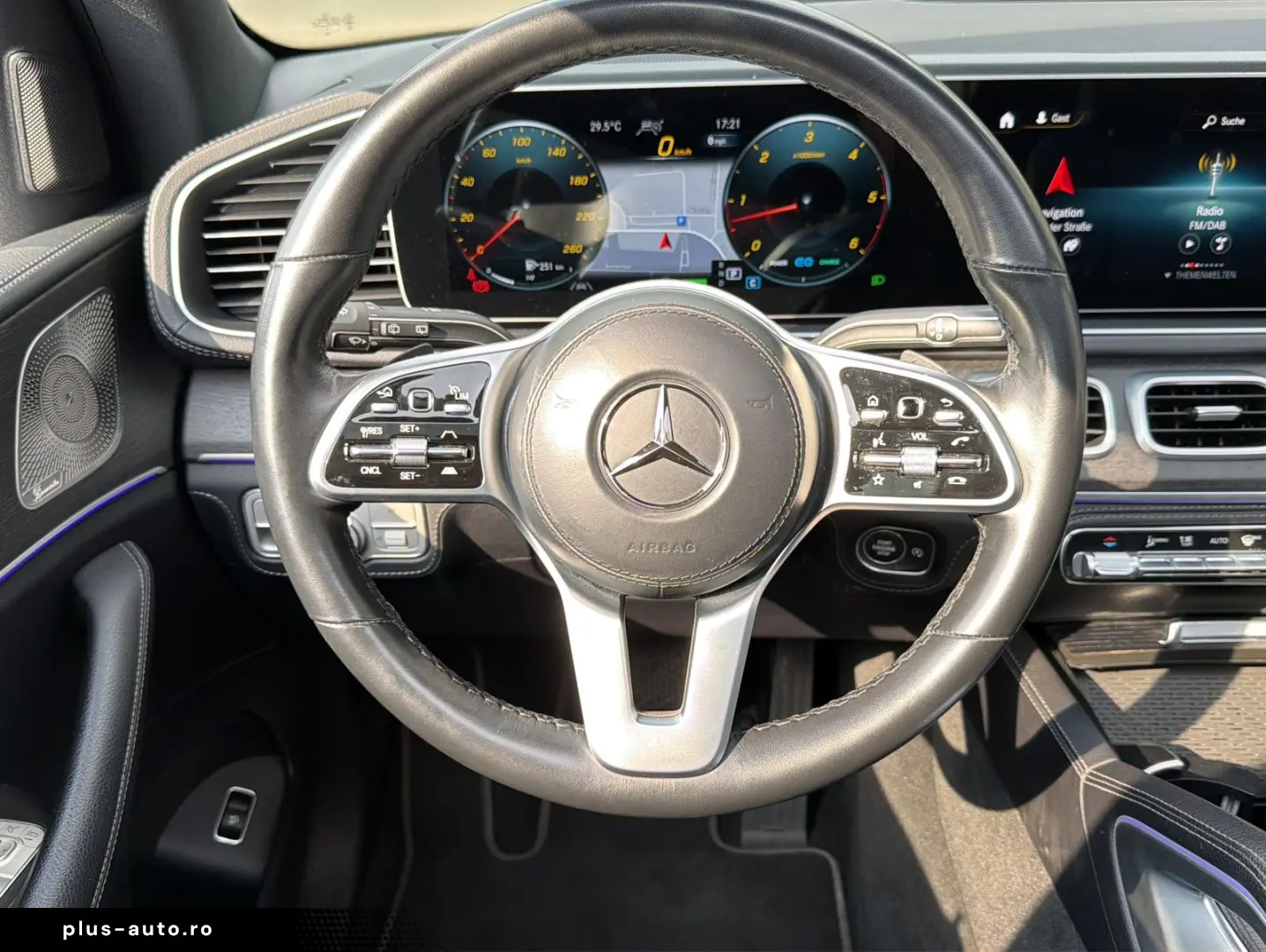 MERCEDES-BENZ GLE 300 d 4Matic AMG-Line Pano 360  Bu&hellip;