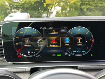 MERCEDES-BENZ GLE 300 d 4Matic AMG-Line Pano 360  Bu…