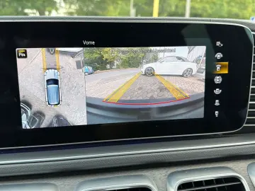 MERCEDES-BENZ GLE 300 d 4Matic AMG-Line Pano 360  Bu…