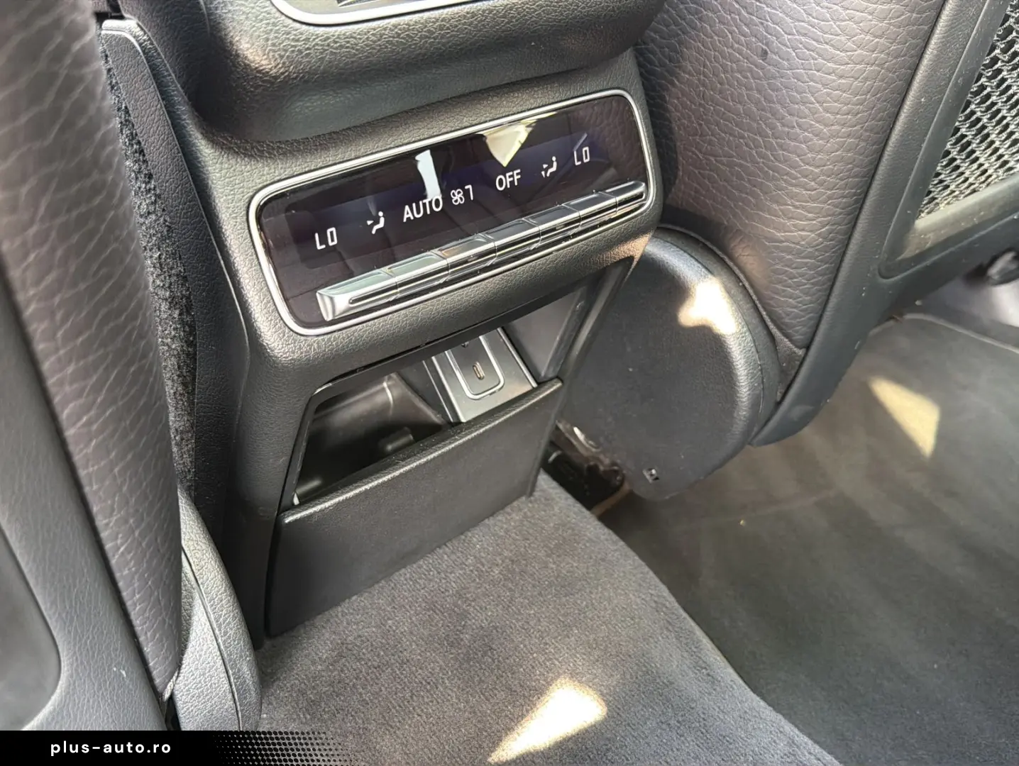 MERCEDES-BENZ GLE 300 d 4Matic AMG-Line Pano 360  Bu&hellip;