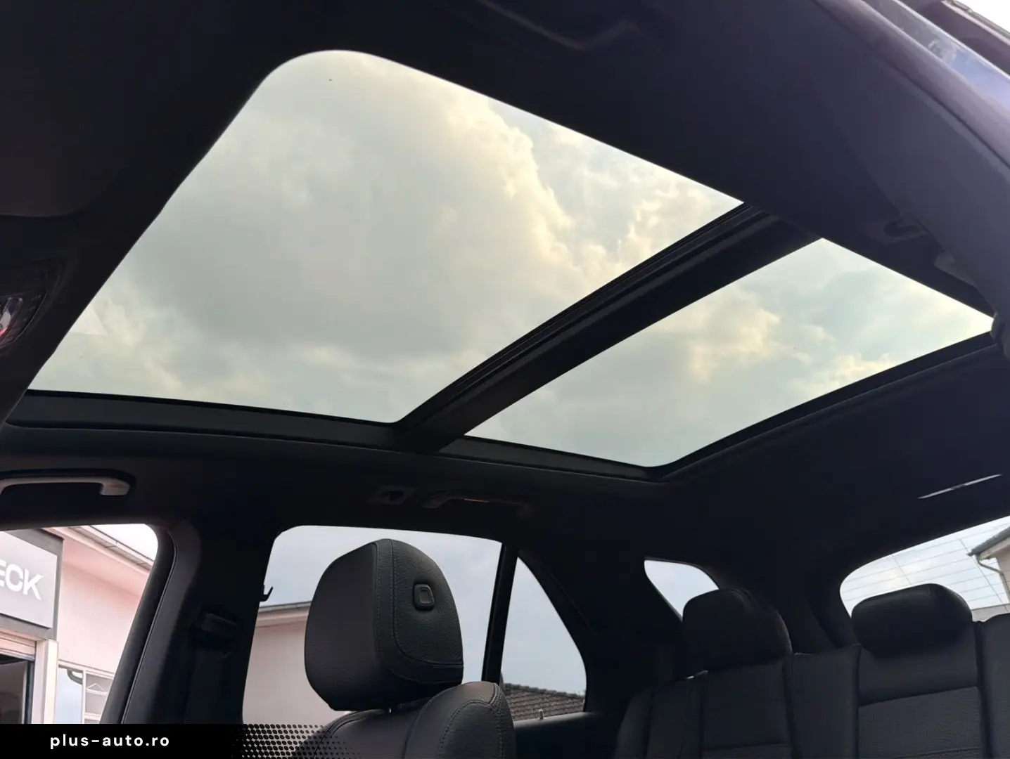 MERCEDES-BENZ GLE 300 d 4Matic AMG-Line Pano 360  Bu&hellip;