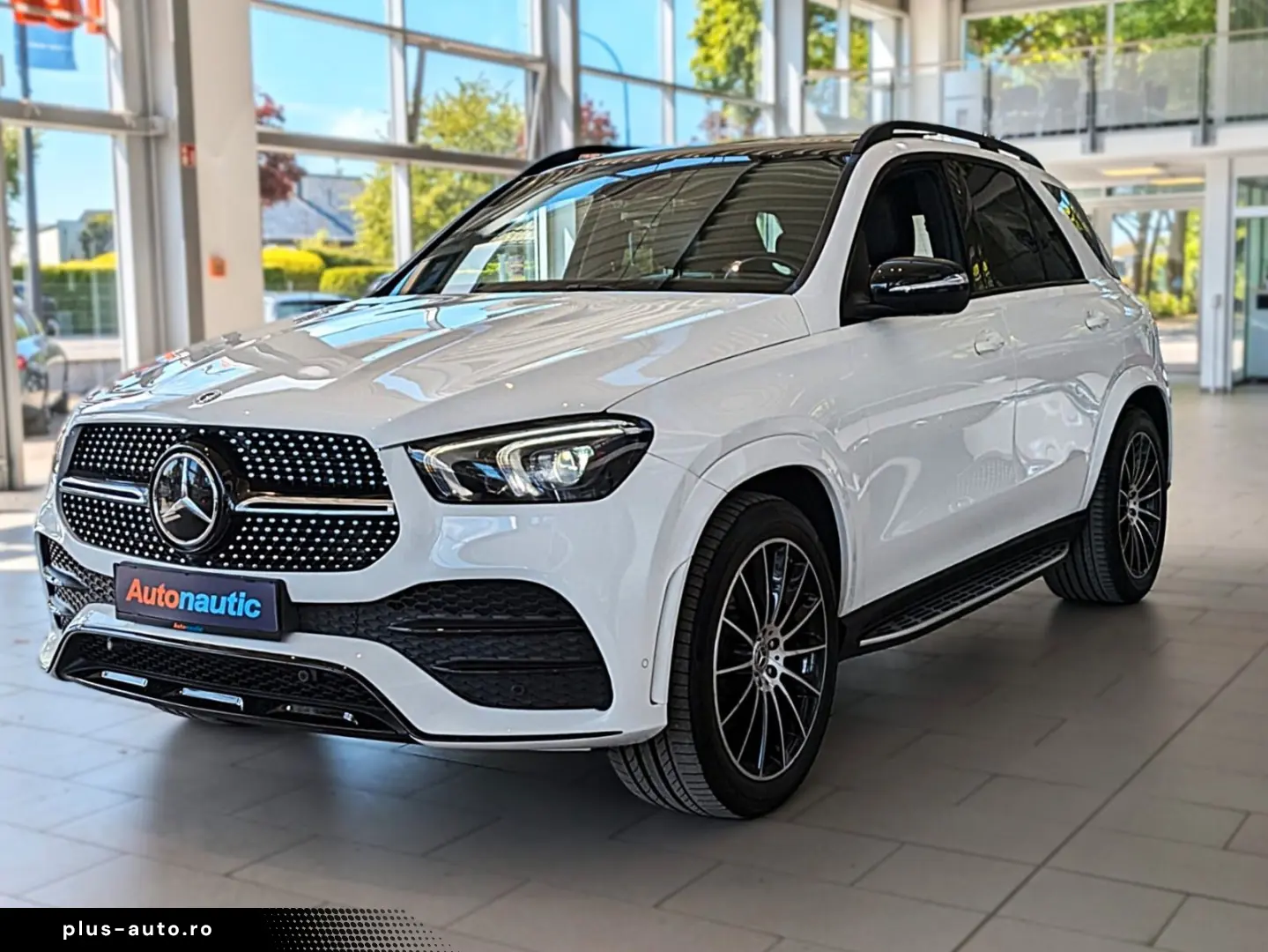 MERCEDES-BENZ GLE 400d AMG NIGHT PANO 360  AHK 21  BURMESTER