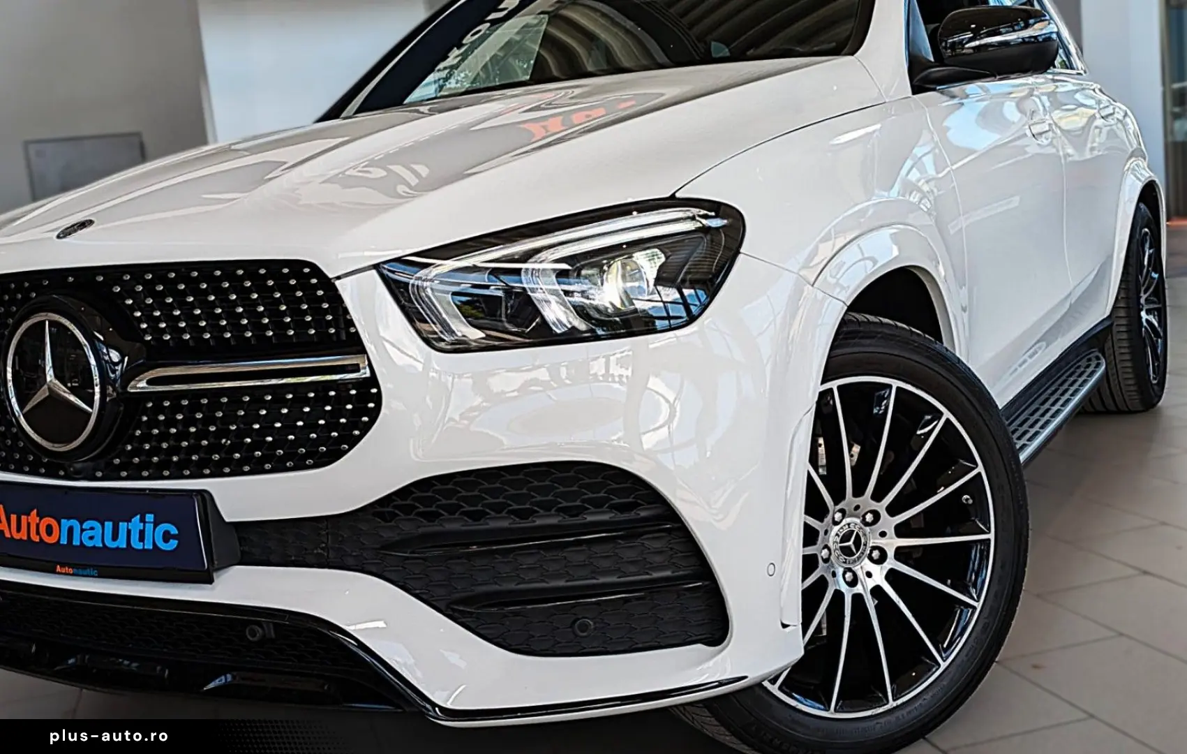 MERCEDES-BENZ GLE 400d AMG NIGHT PANO 360  AHK 21  BURMESTER