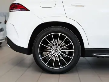 MERCEDES-BENZ GLE 400d AMG NIGHT PANO 360  AHK 21  BURMESTER