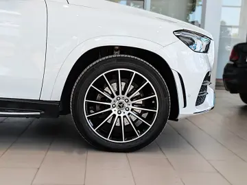 MERCEDES-BENZ GLE 400d AMG NIGHT PANO 360  AHK 21  BURMESTER