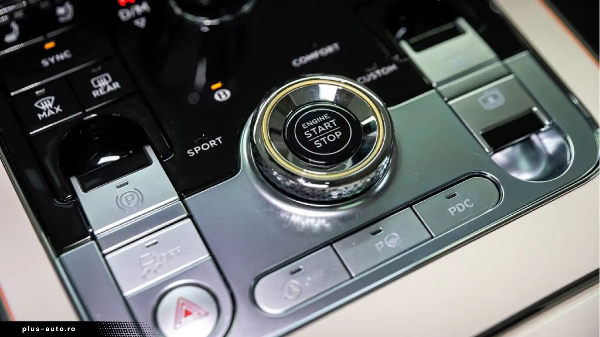 Bentley Flying Spur V8 Azure  Piano Linen Veneer Rotatin