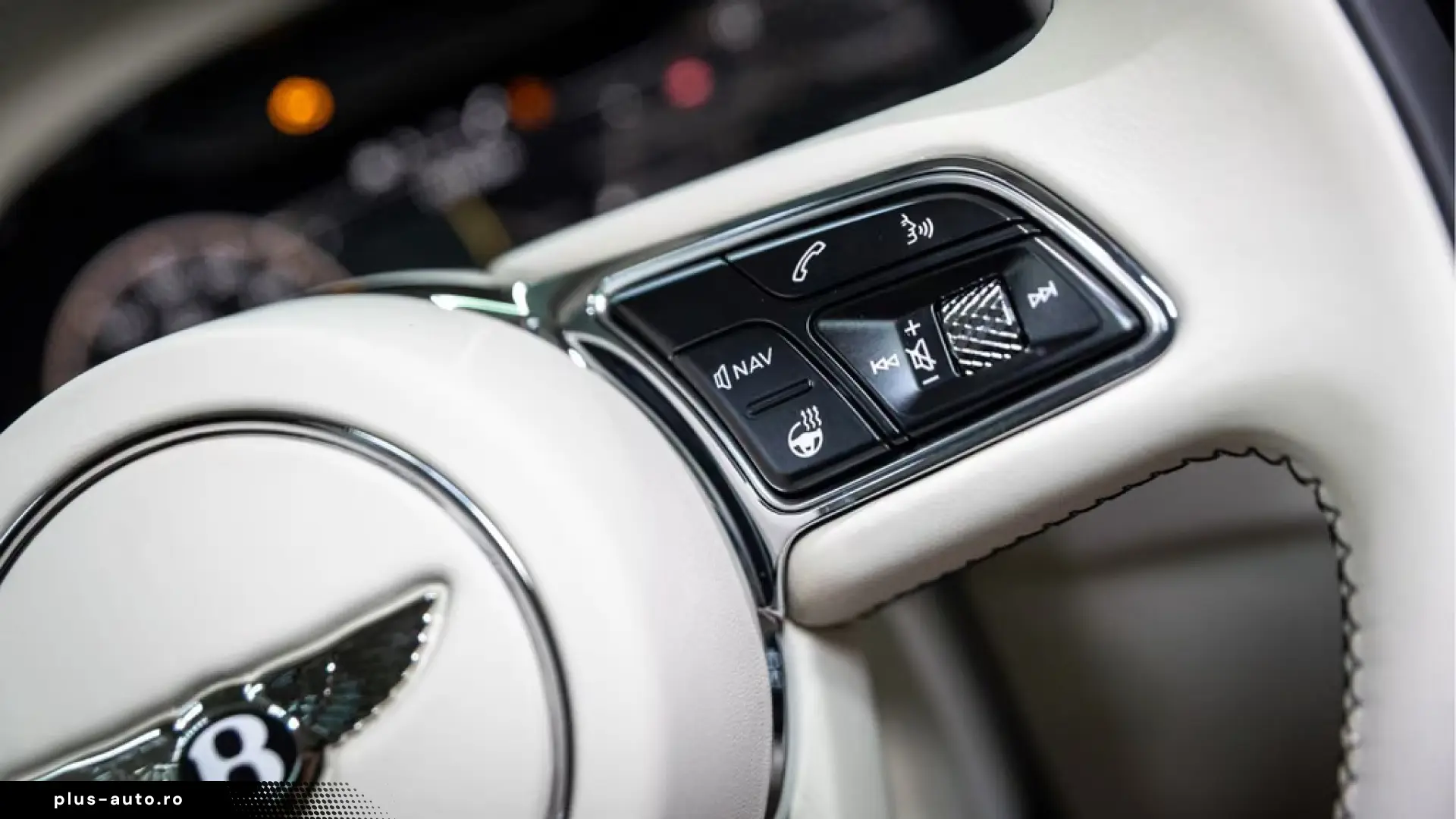 Bentley Flying Spur V8 Azure  Piano Linen Veneer Rotatin