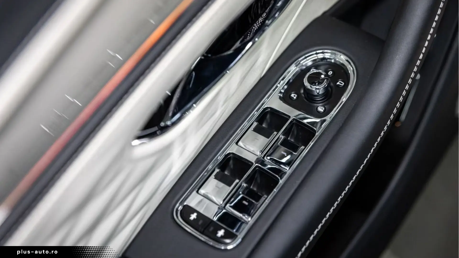 Bentley Flying Spur V8 Azure  Piano Linen Veneer Rotatin